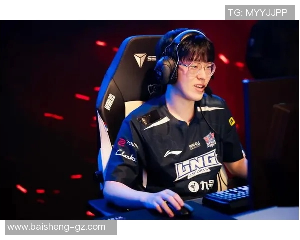 电竞实时数据更新LNG战队以90分稳居世界冠军杯积分榜首位实时新闻